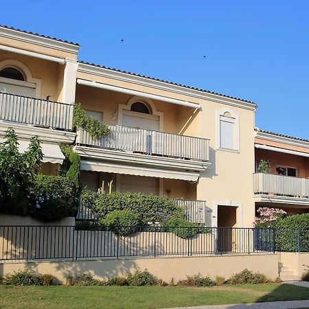 Appartement Les Pins Bleus à Sainte-Maxime Extérieur photo