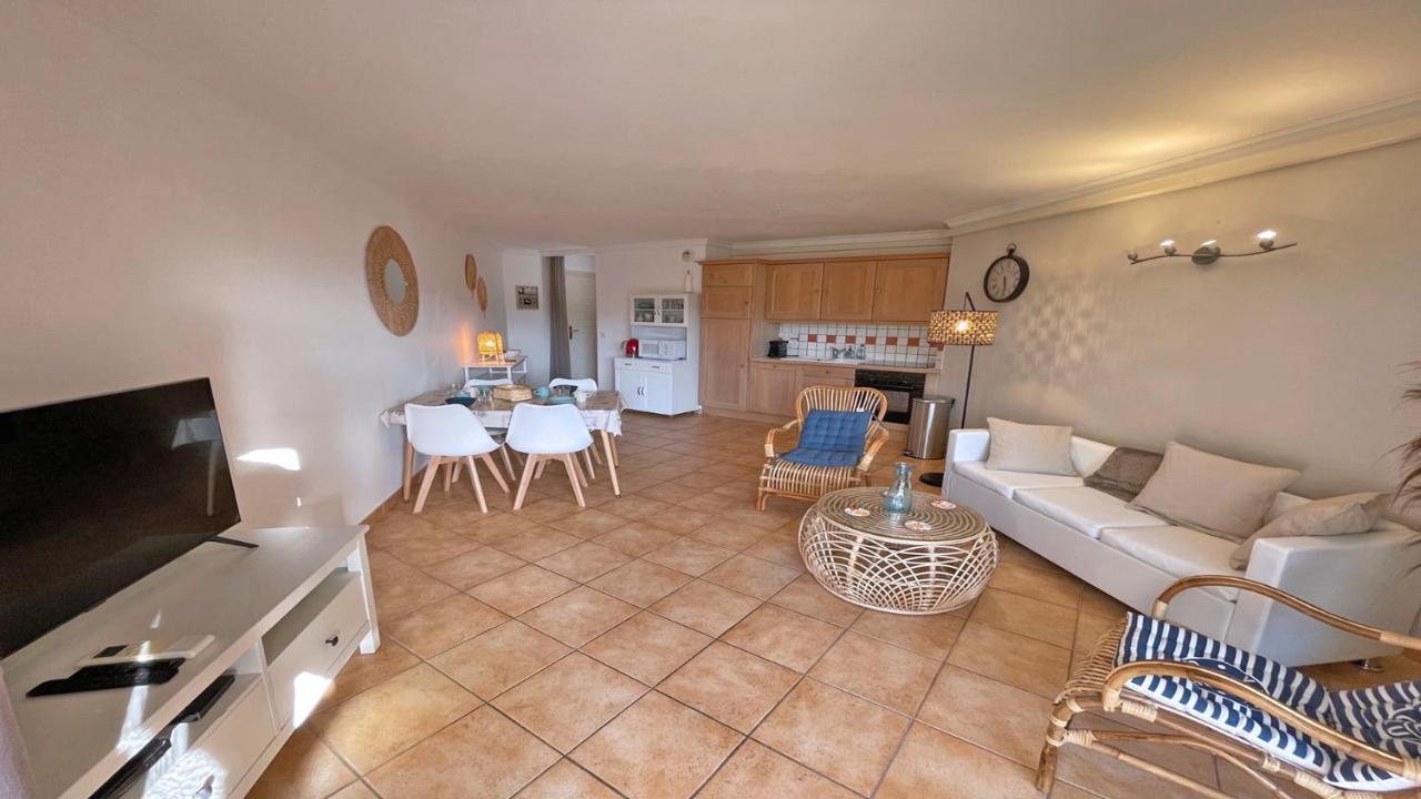 Appartement Les Pins Bleus à Sainte-Maxime Extérieur photo