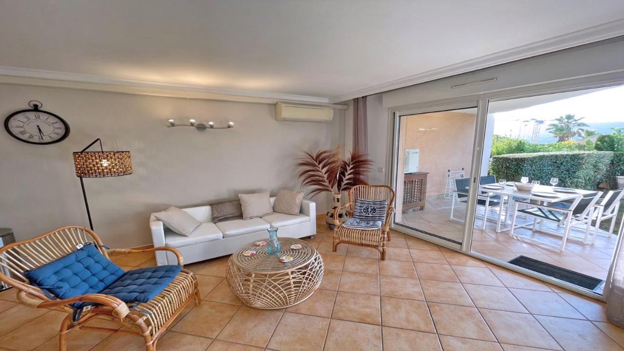 Appartement Les Pins Bleus à Sainte-Maxime Extérieur photo