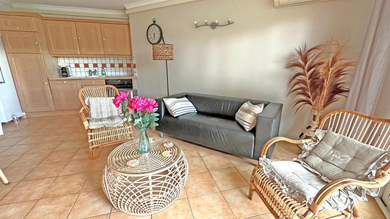 Appartement Les Pins Bleus à Sainte-Maxime Extérieur photo