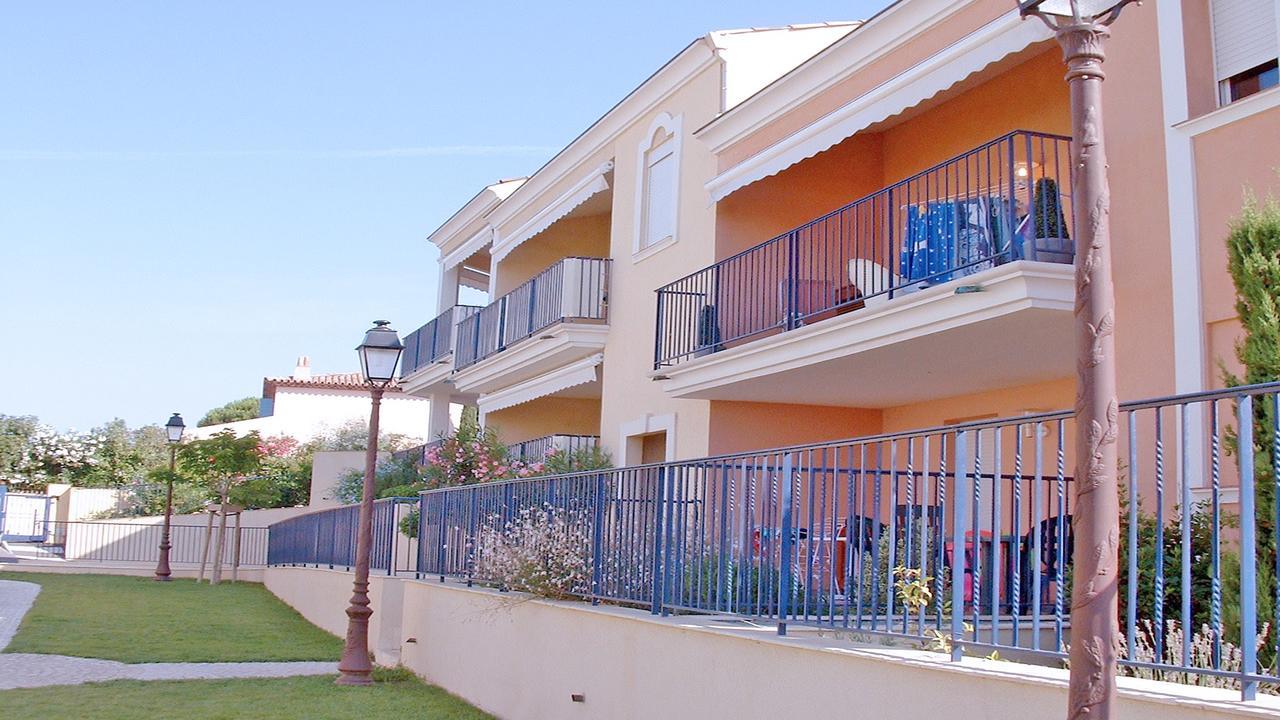 Appartement Les Pins Bleus à Sainte-Maxime Extérieur photo