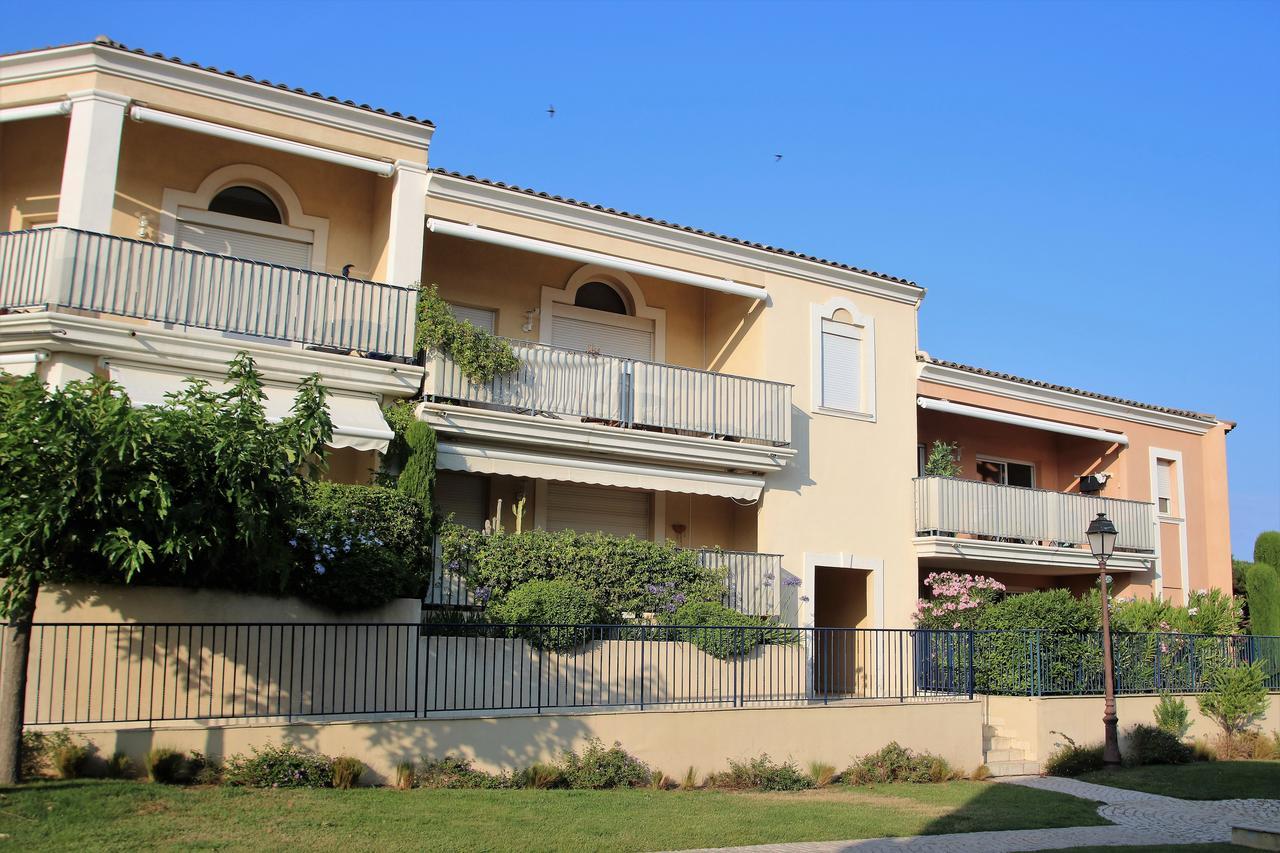 Appartement Les Pins Bleus à Sainte-Maxime Extérieur photo