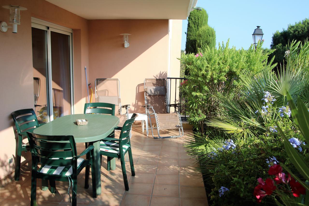 Appartement Les Pins Bleus à Sainte-Maxime Extérieur photo